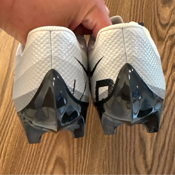 Size 10.5 Nike Vapor Edge Speed 360 Football Cleats White Photon Dust DQ5110-100 - Picture 3 of 7
